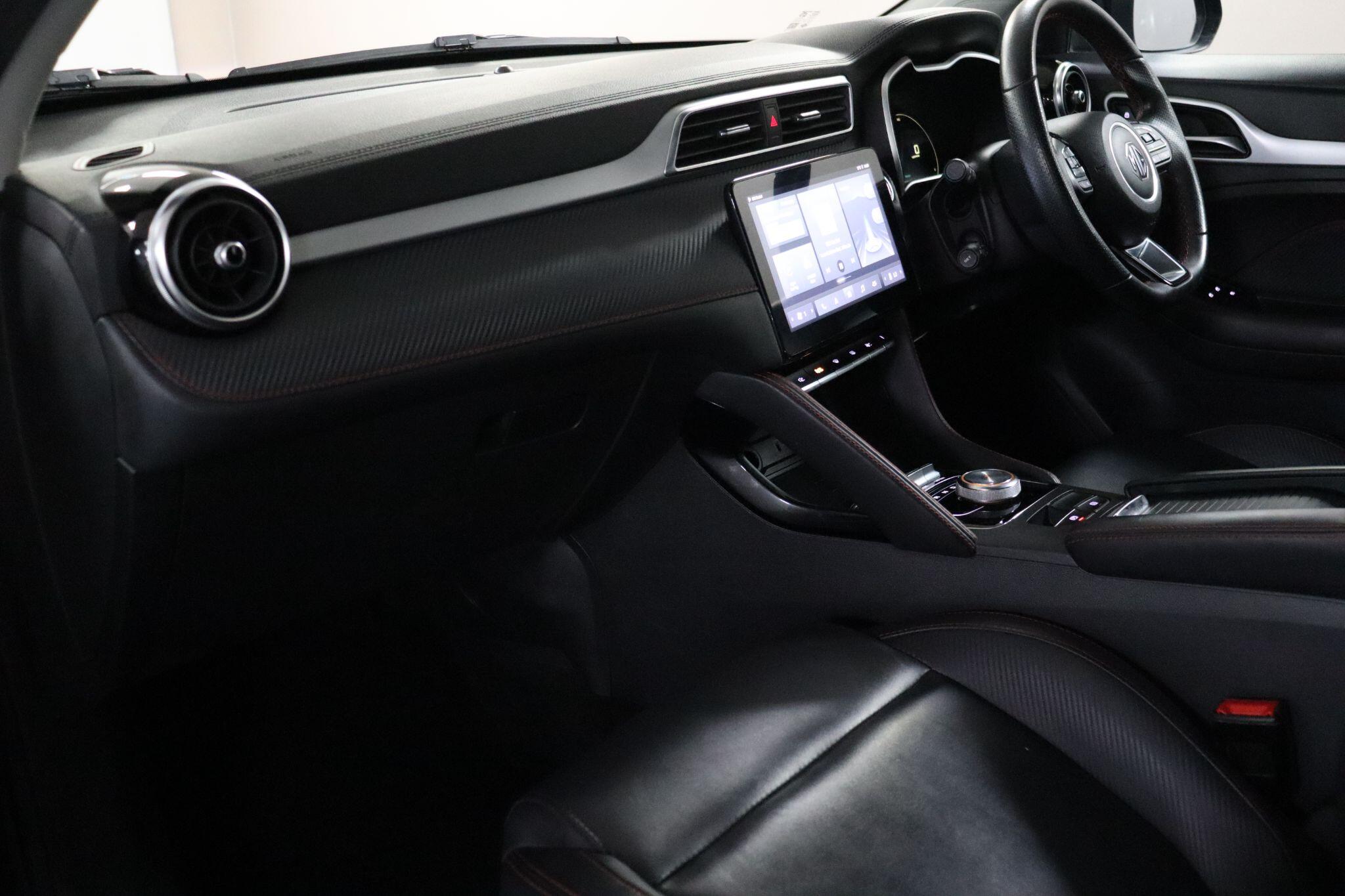 MG MG ZS view 34