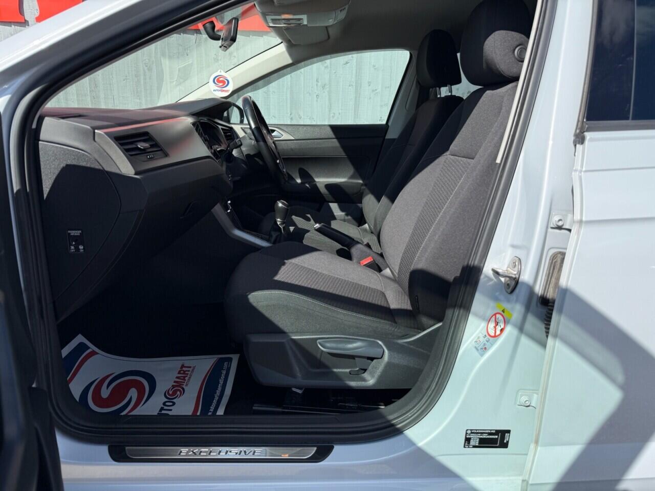 Volkswagen Polo view 18