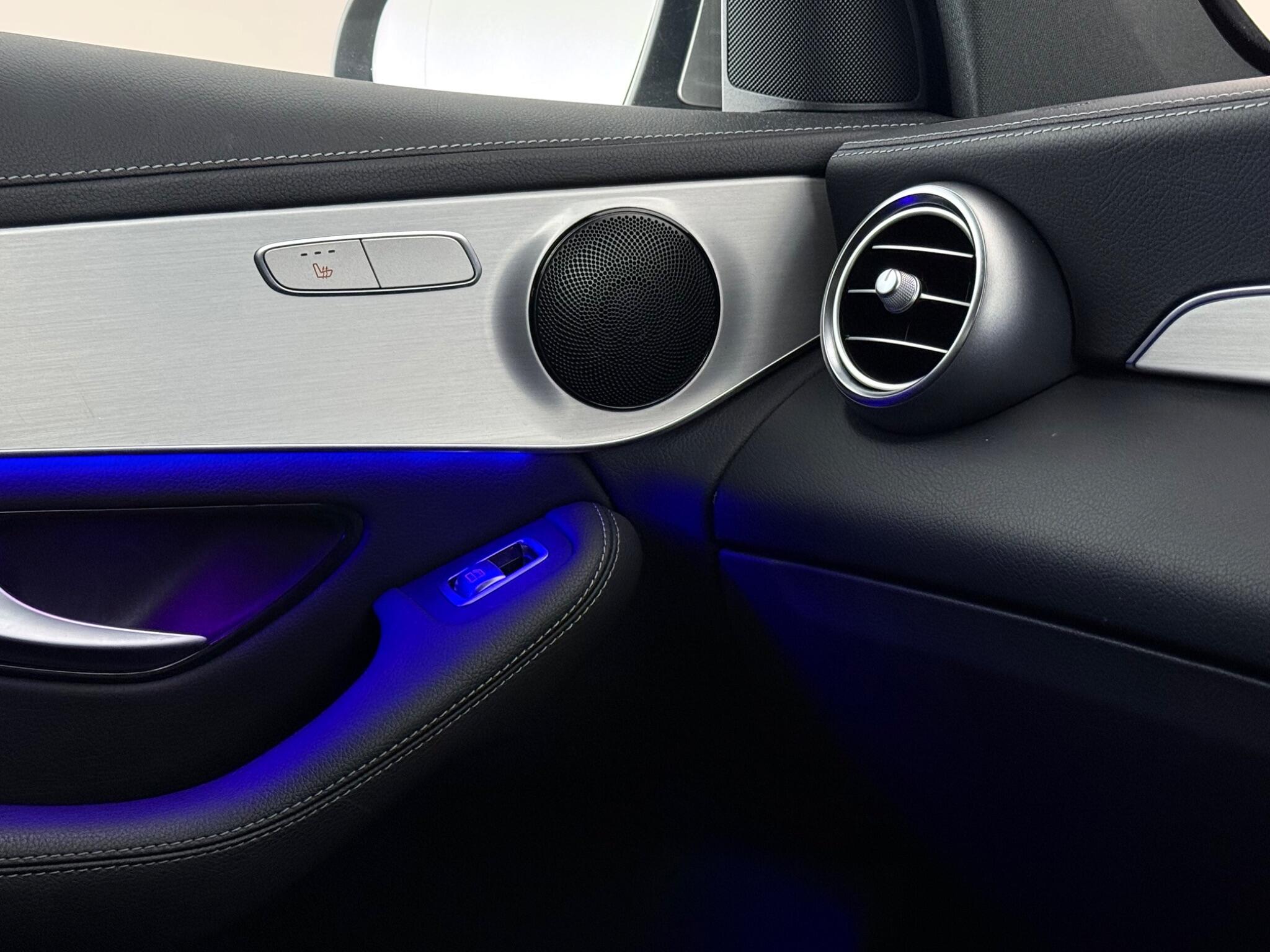 Mercedes-Benz GLC view 22