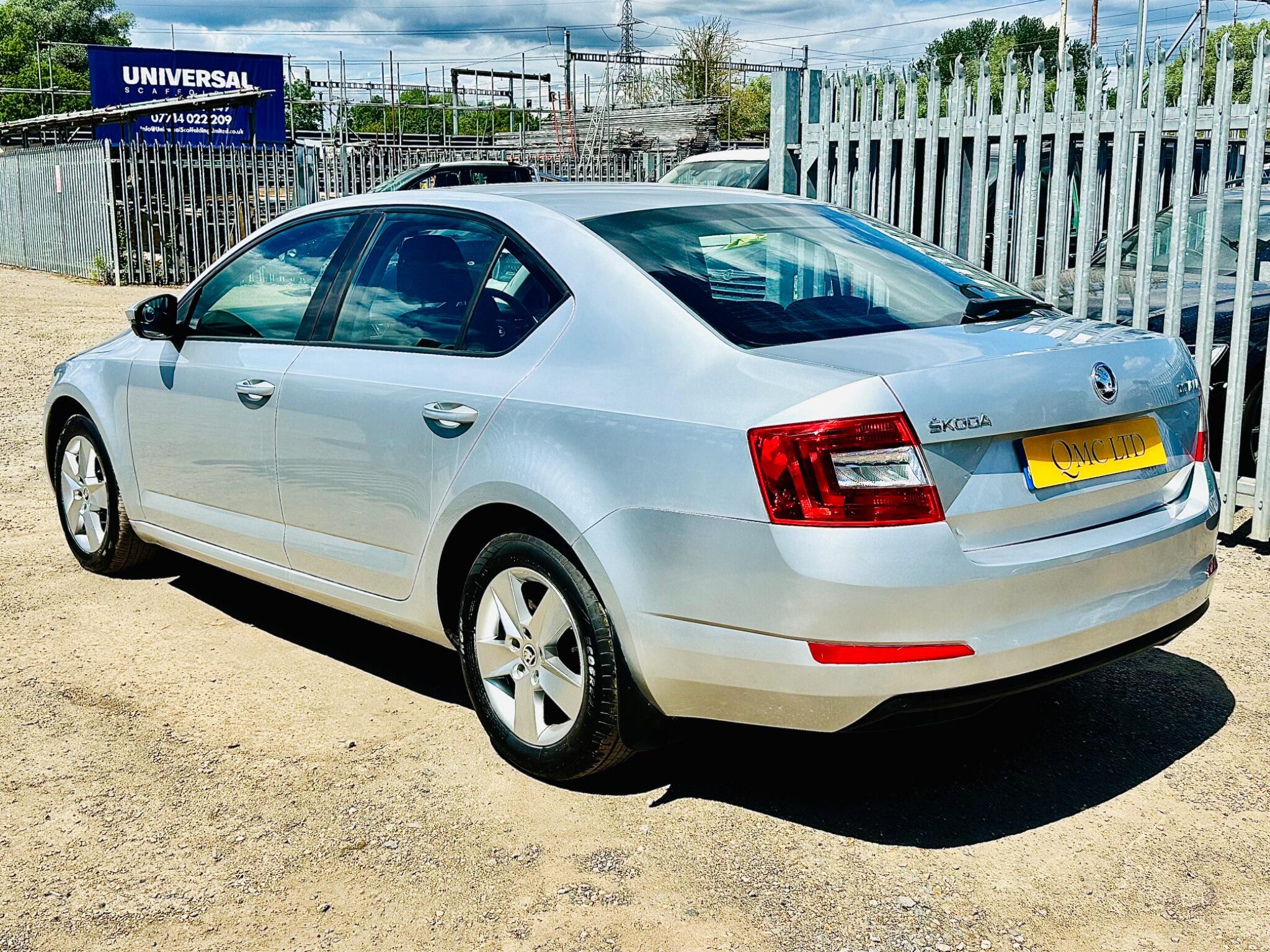 Skoda Octavia view 6