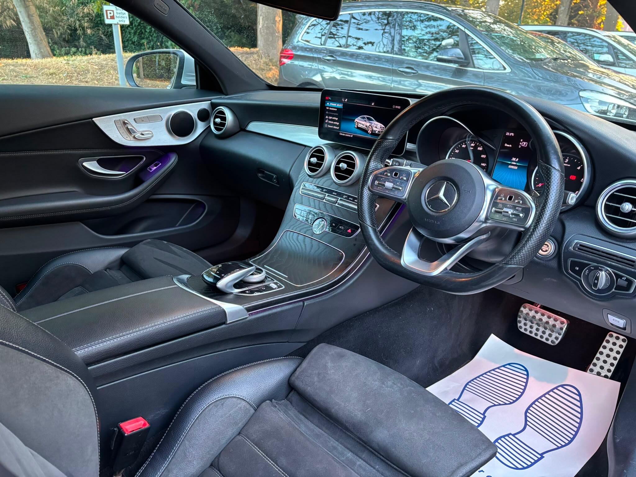 Mercedes-Benz C-Class view 11