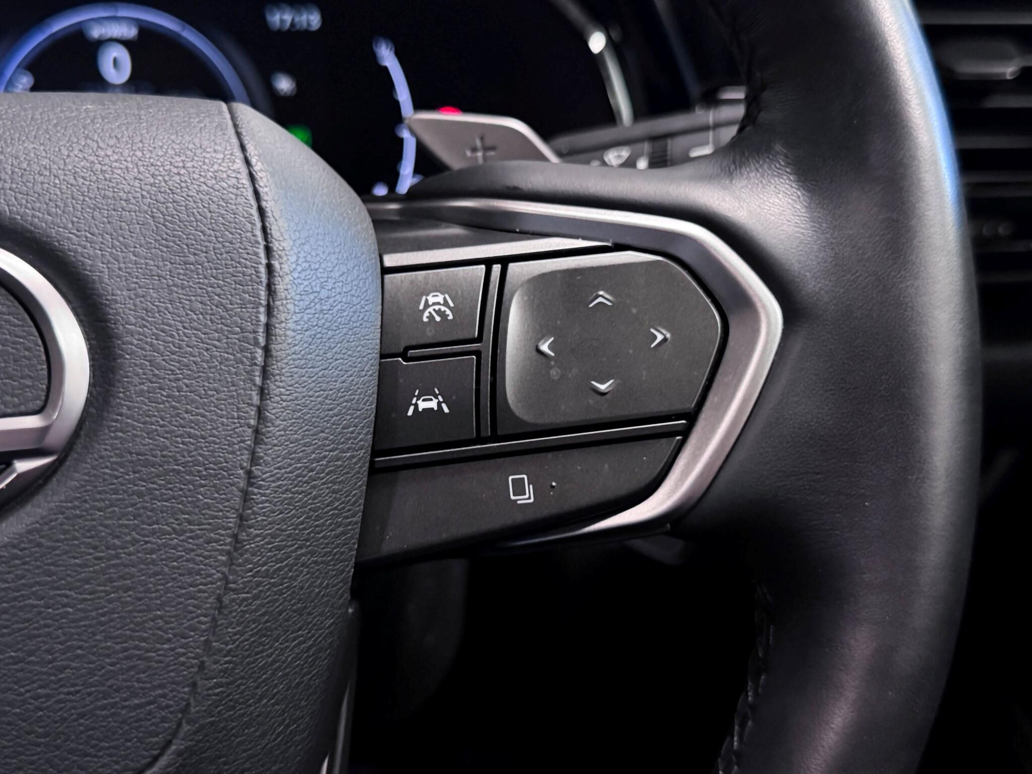 Lexus NX view 34