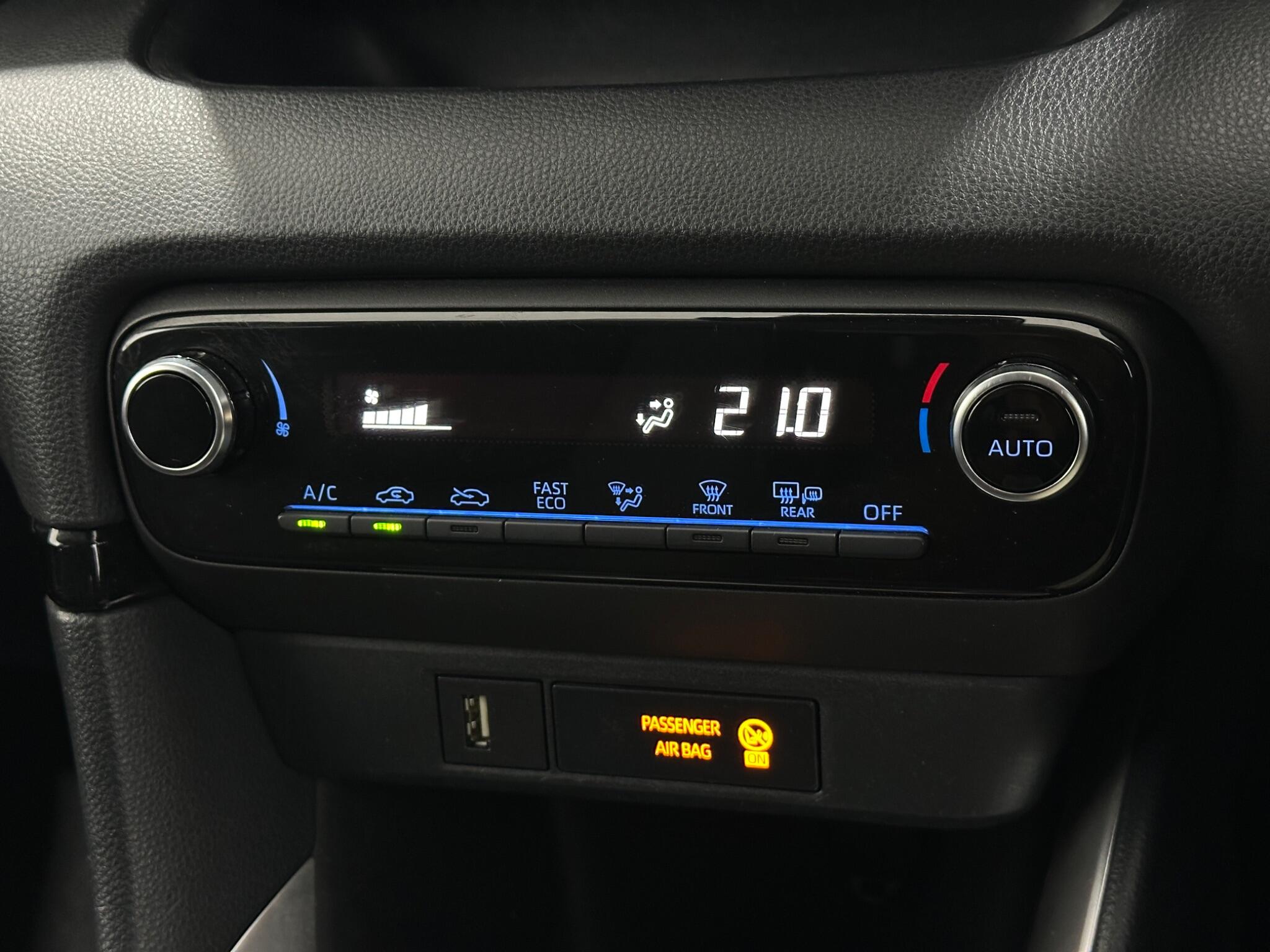 Toyota Yaris view 20