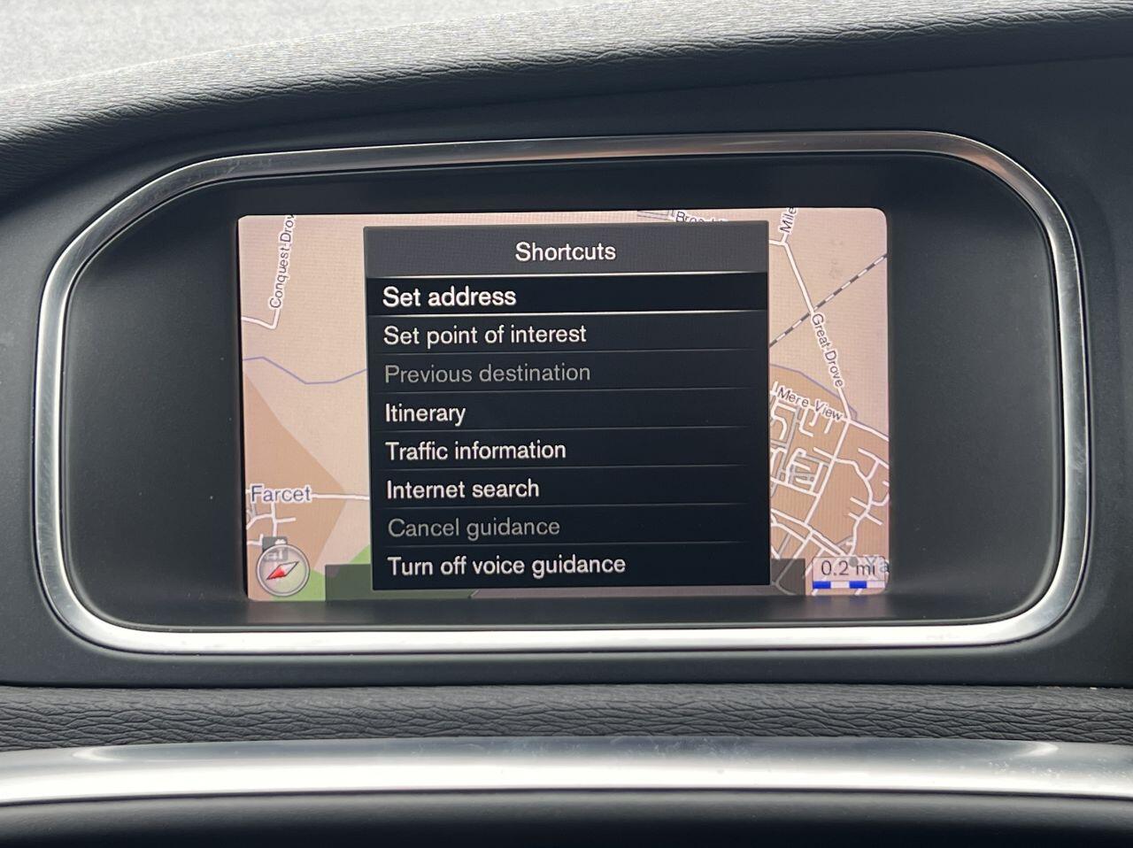 Volvo V40 Cross Country view 37