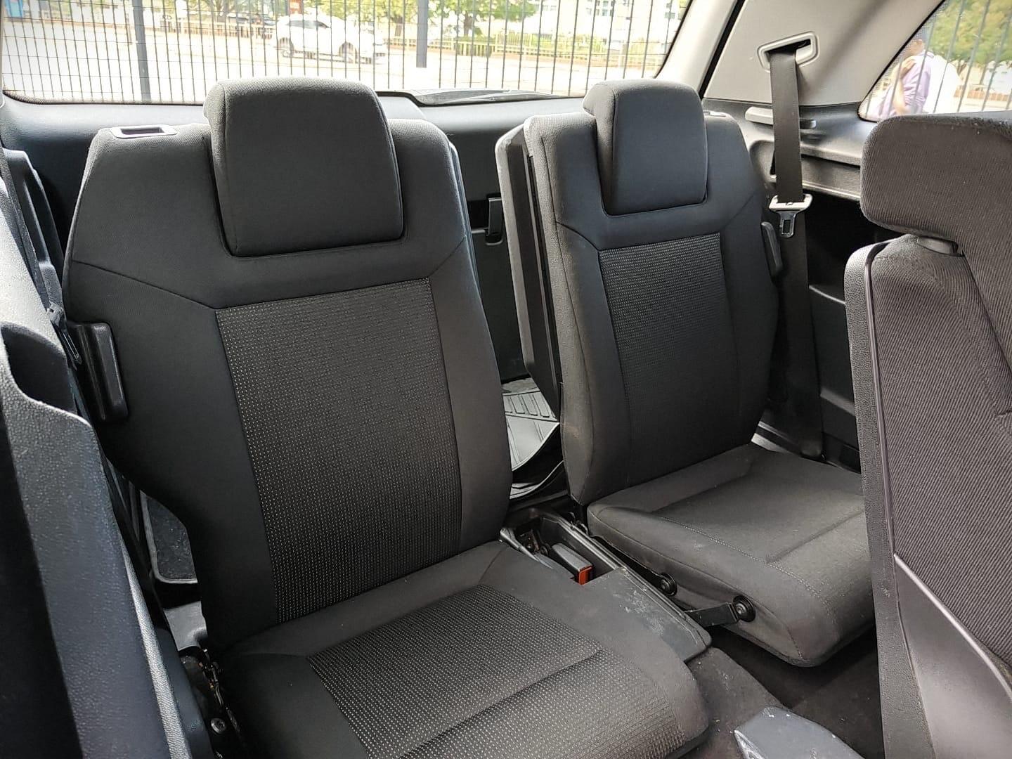 Vauxhall Zafira view 15