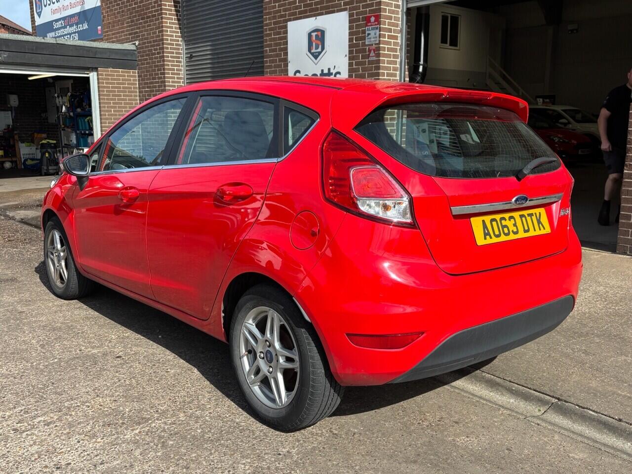 Ford Fiesta view 5