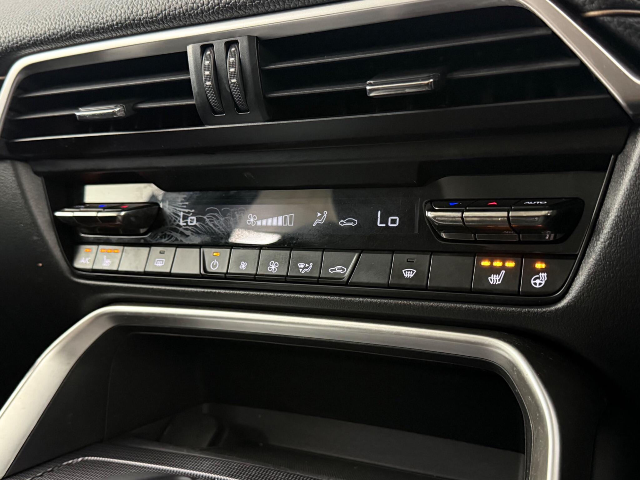 Mazda CX-60 view 24