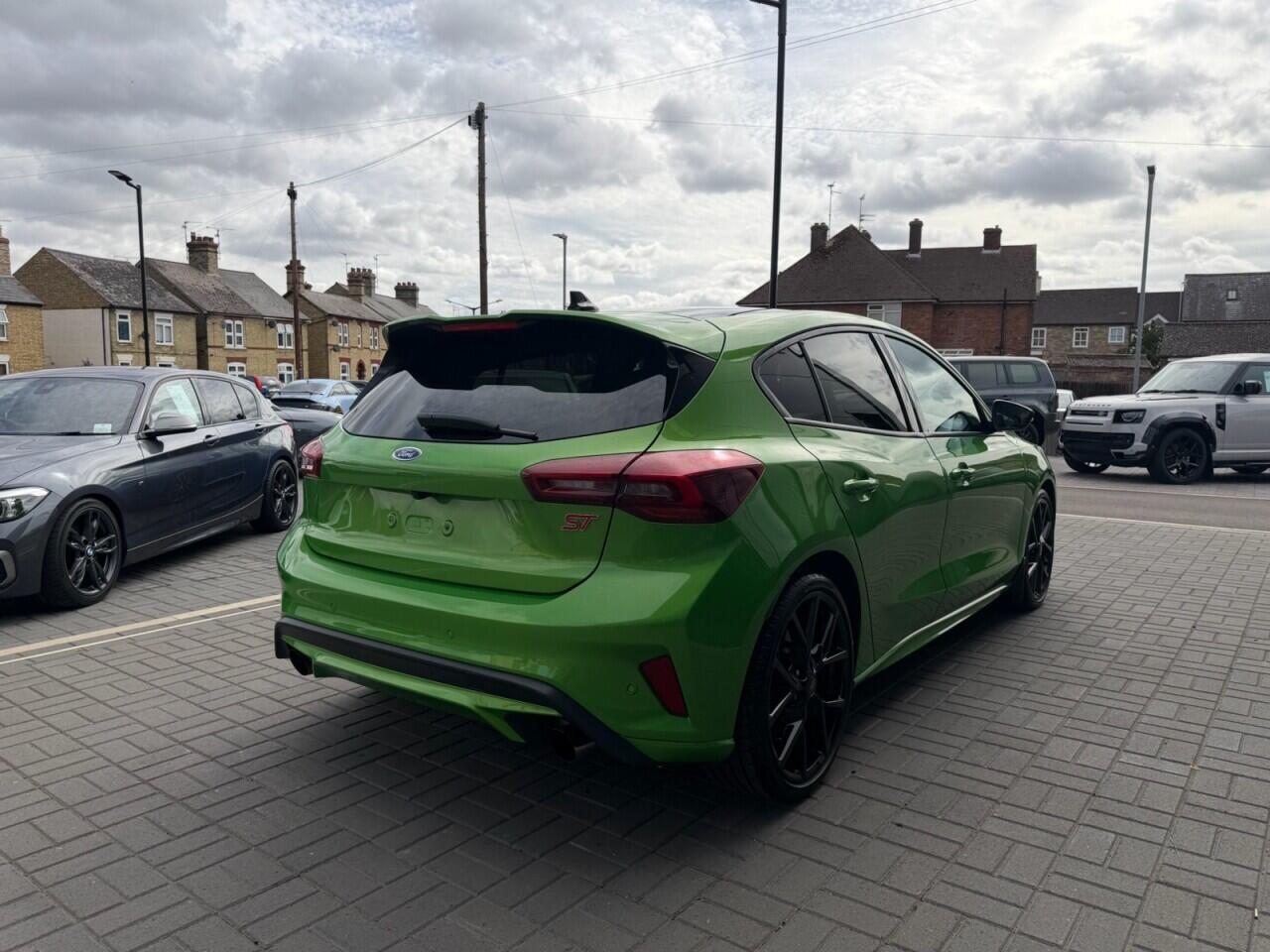 Ford Focus view 9
