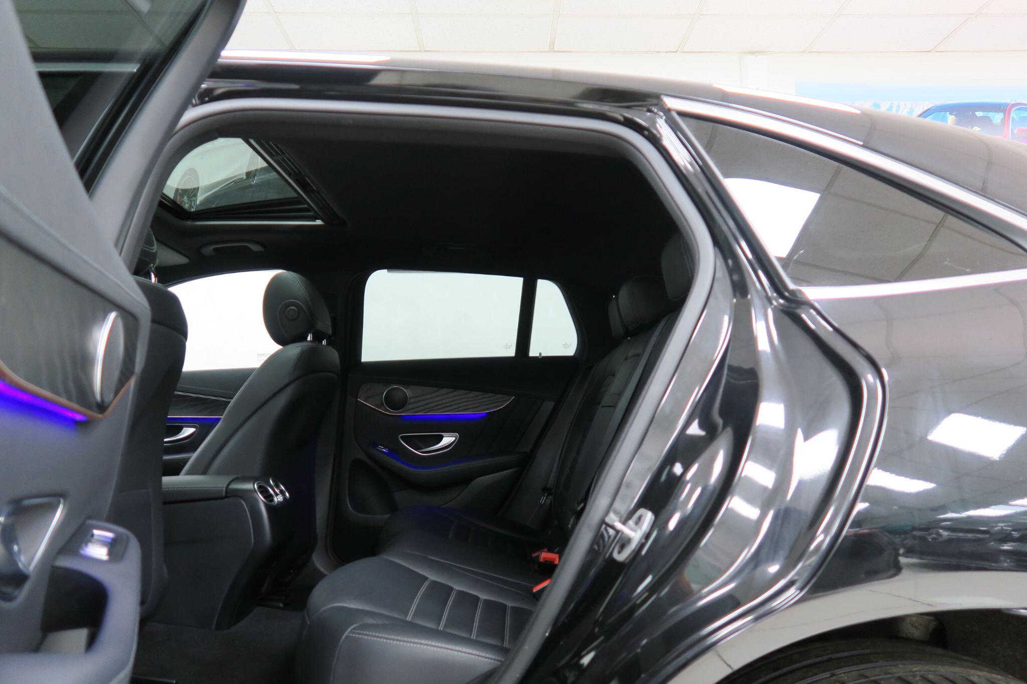 Mercedes-Benz EQC view 11