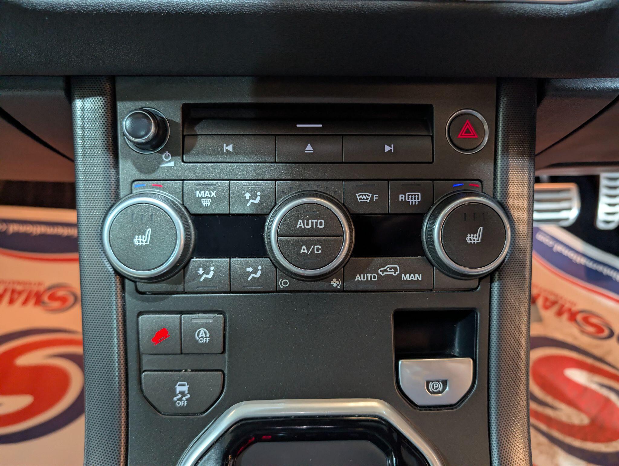 Land Rover Range Rover Evoque view 17