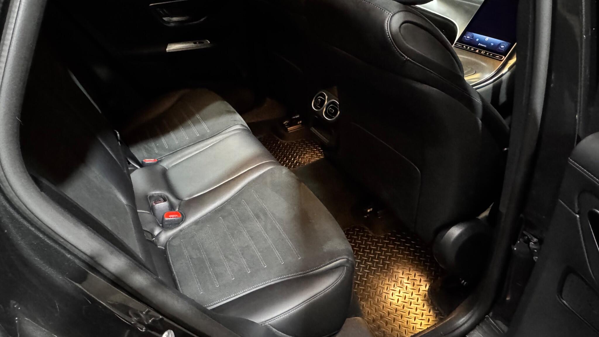Mercedes-Benz GLC view 39
