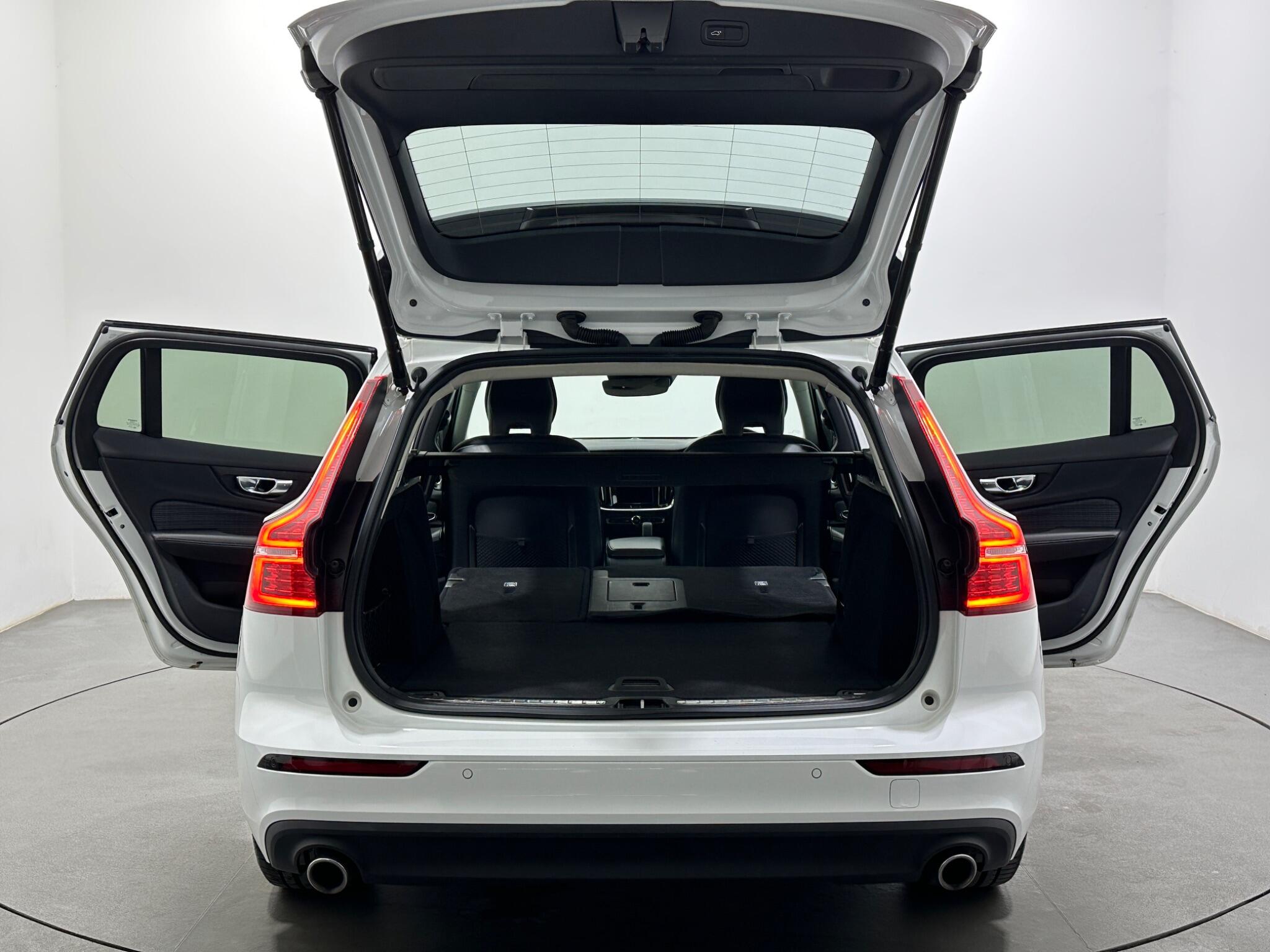 Volvo V60 view 43