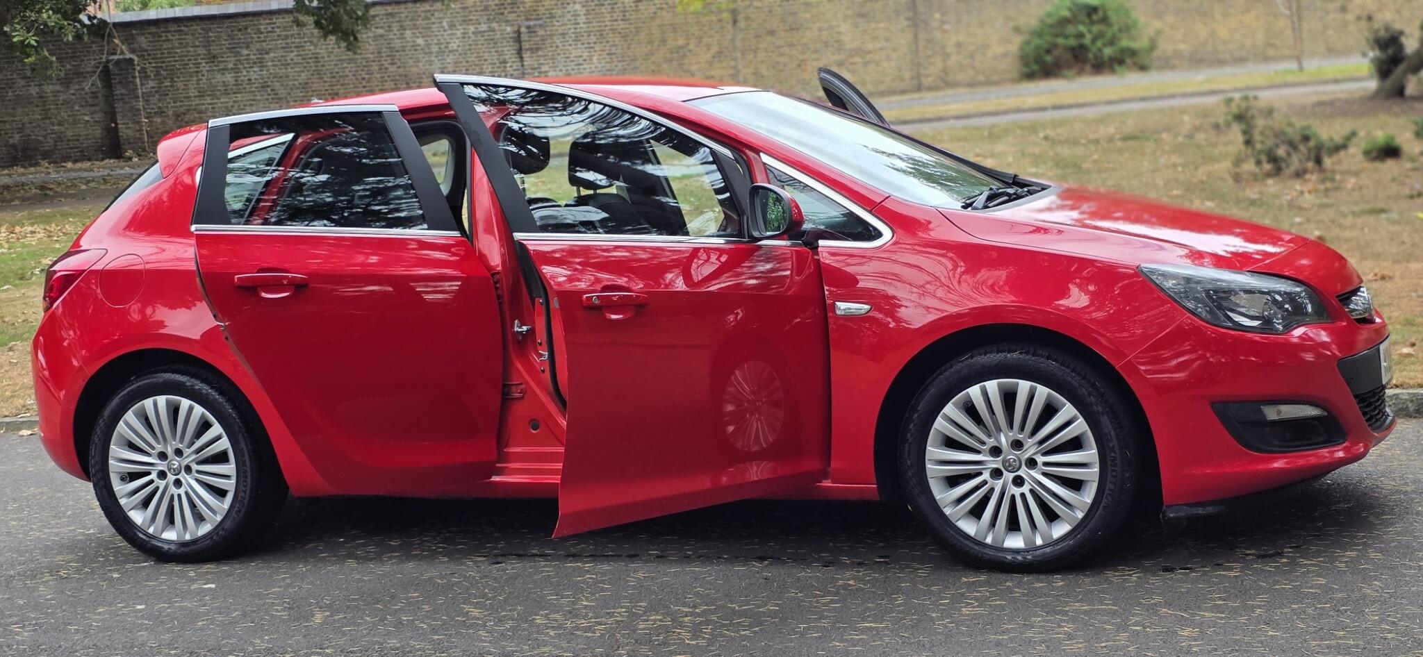 Vauxhall Astra view 10
