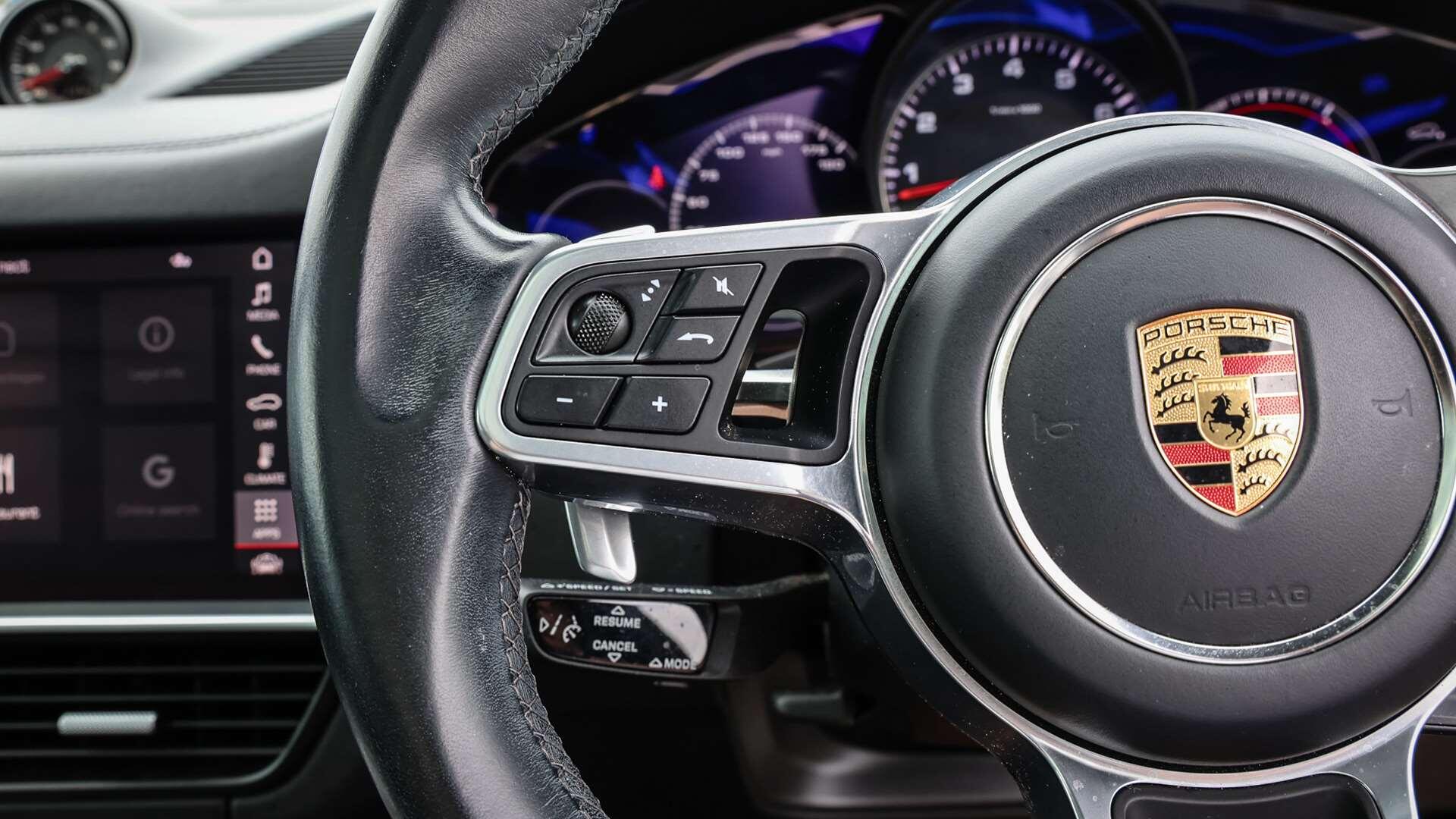 Porsche Cayenne view 15