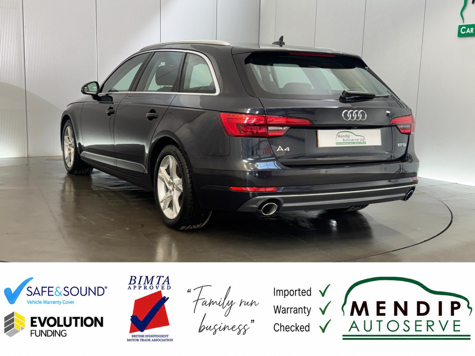 Audi A4 view 16