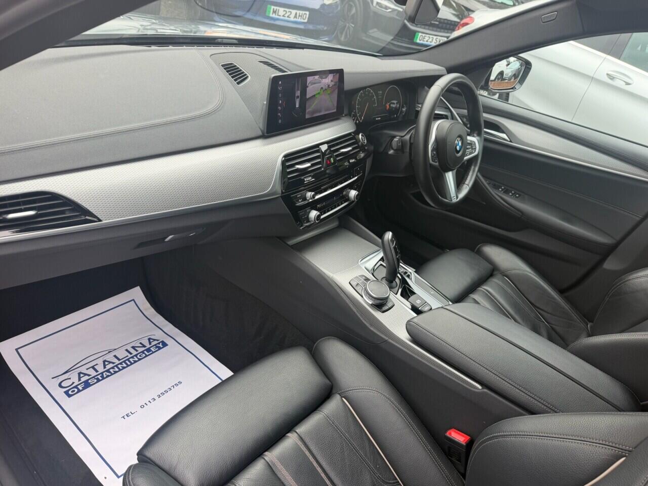 BMW 5 Series view 24