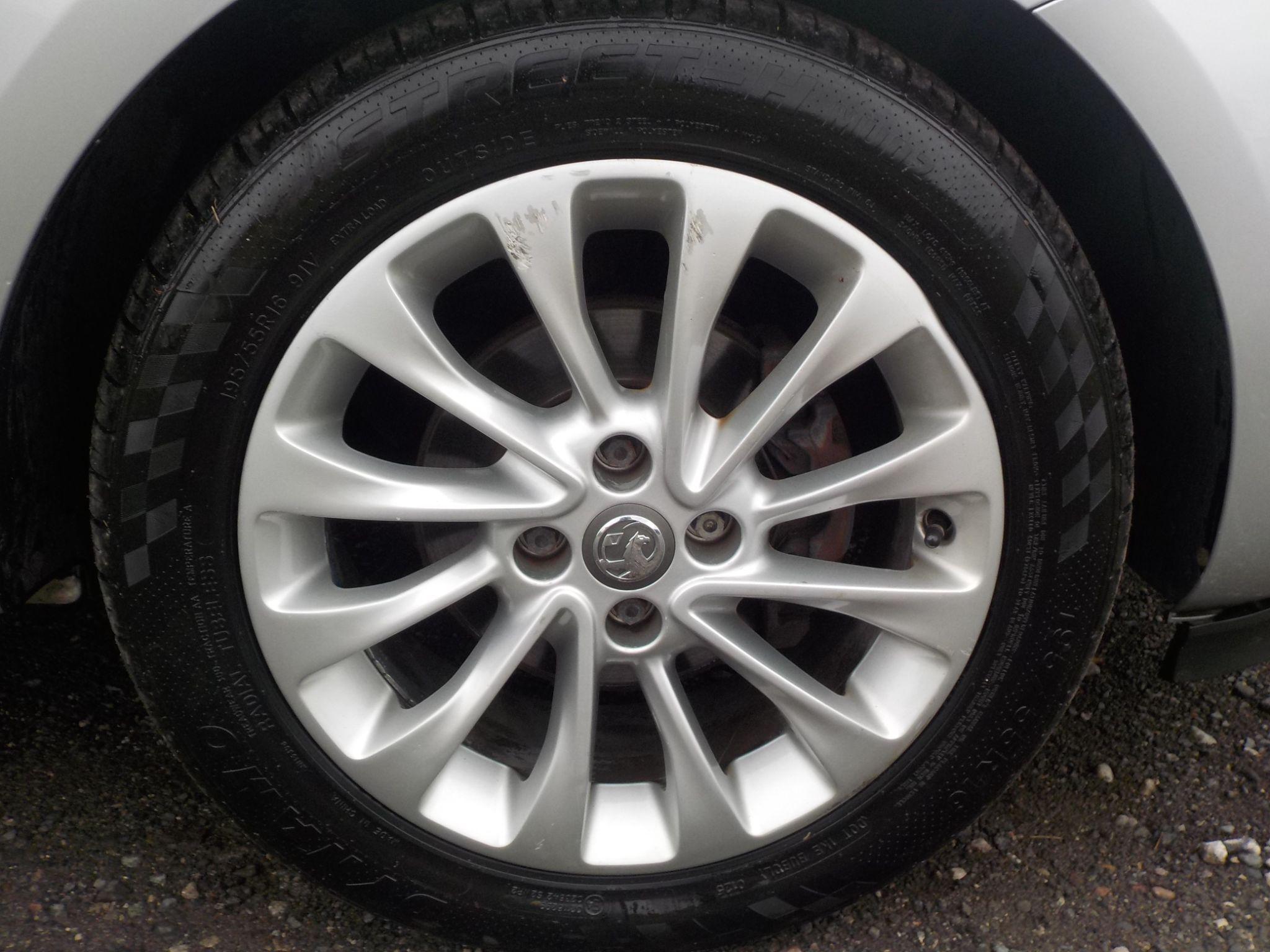 Vauxhall Corsa 1.4i ecoFLEX SE Euro 6 5dr