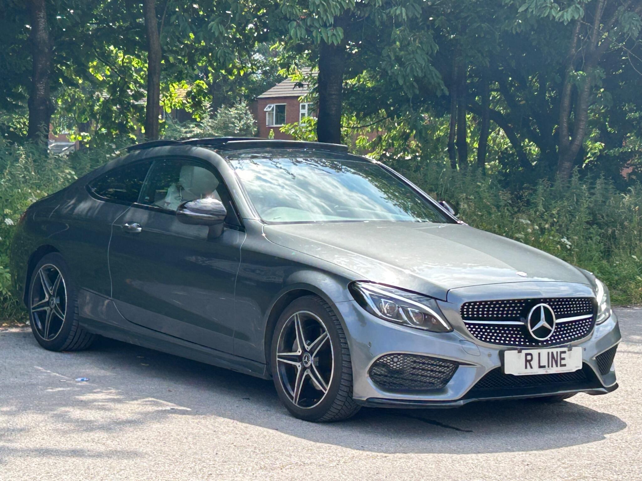 Mercedes-Benz C-Class view 4