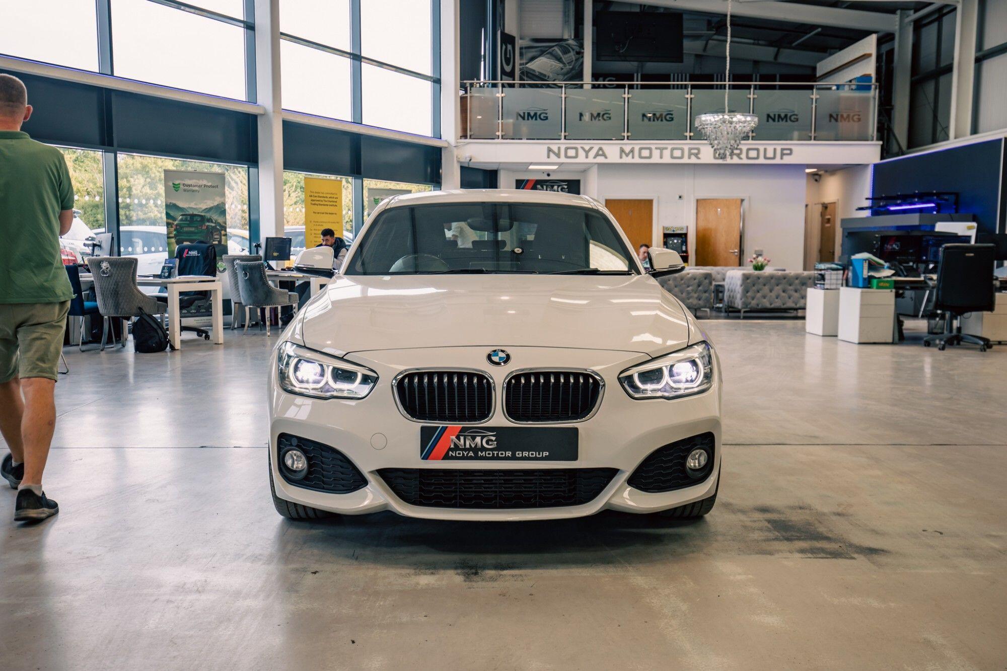 BMW 1 Series view 25