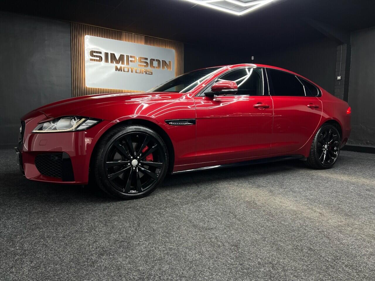 Jaguar XF view 3