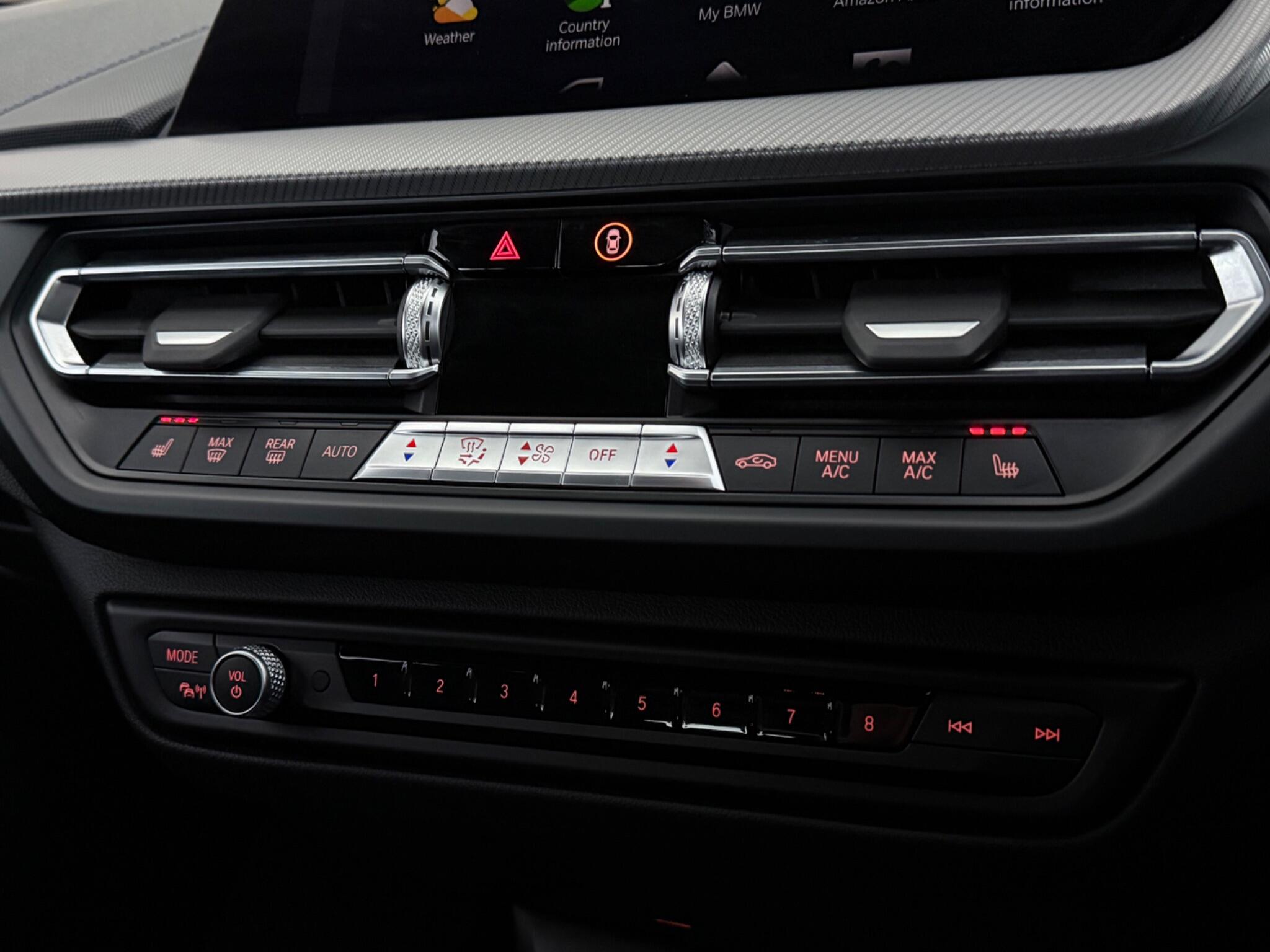 BMW 1 Series view 19