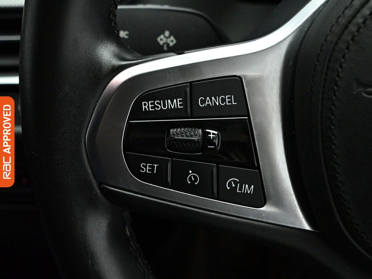 BMW 1 Series view 19