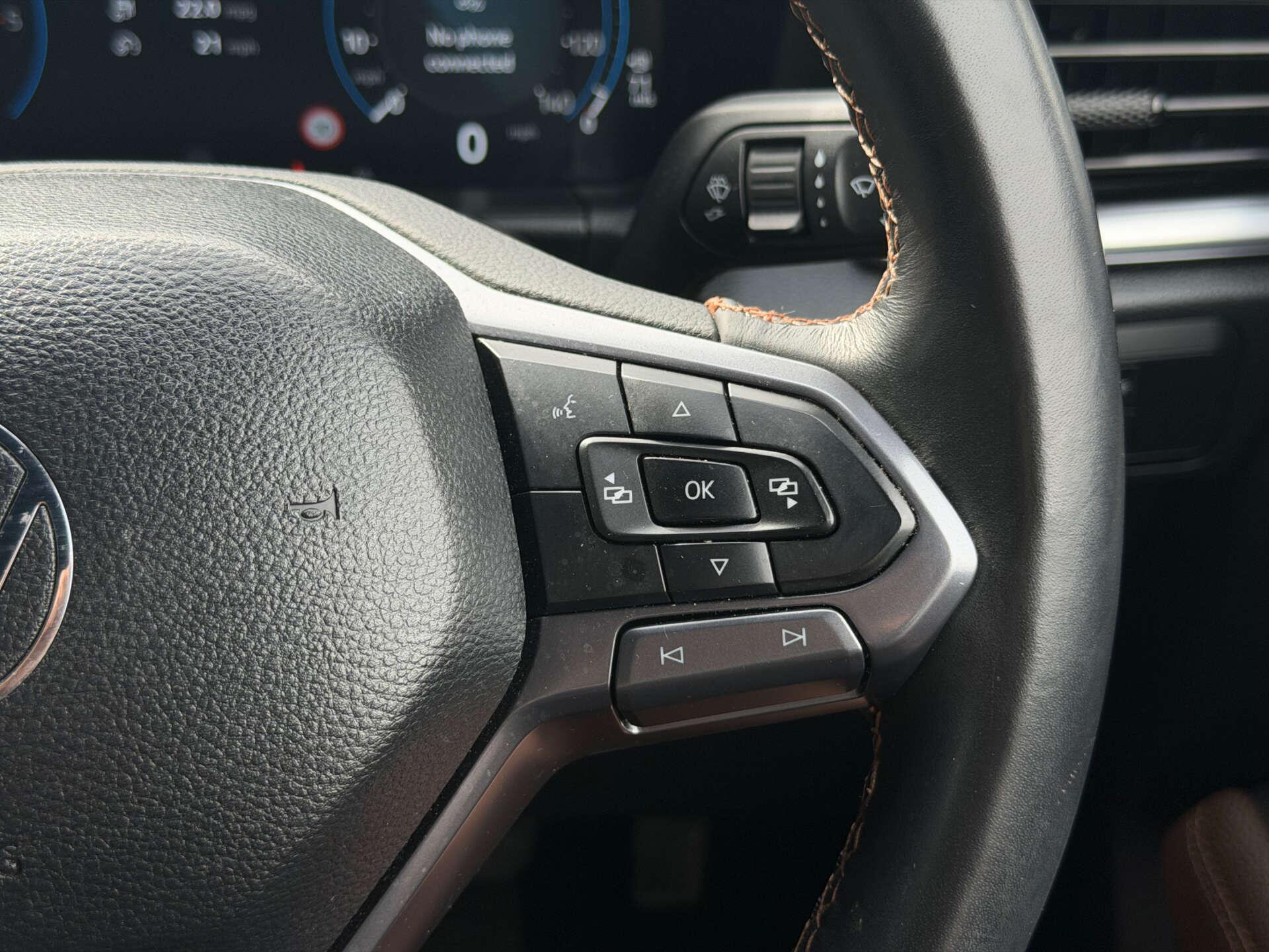 Volkswagen Amarok view 41