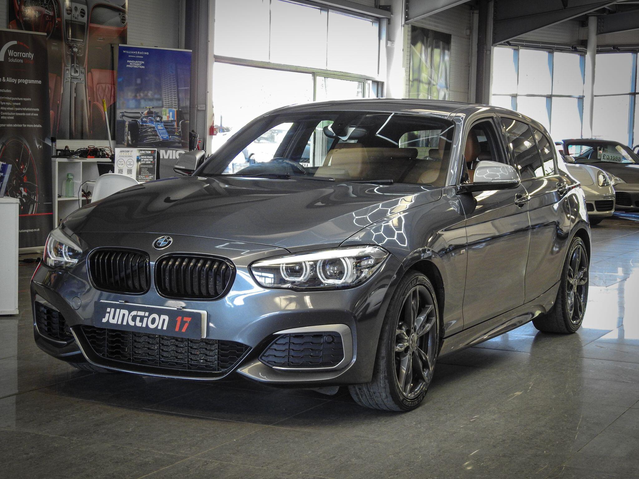 BMW 1 Series view 8