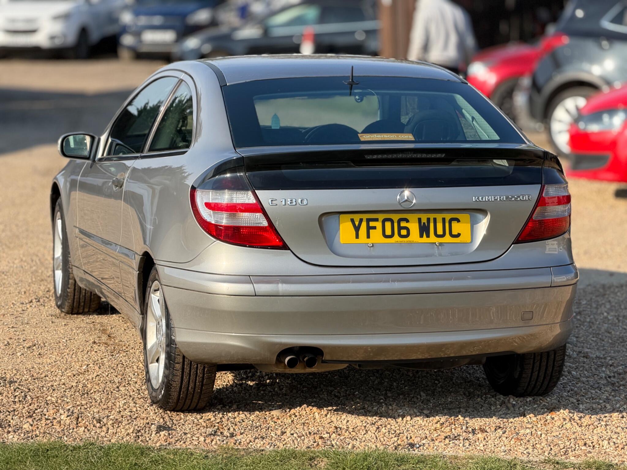 2006 Mercedes-Benz C Class 1.8 C180 Kompressor SE 2dr image 8