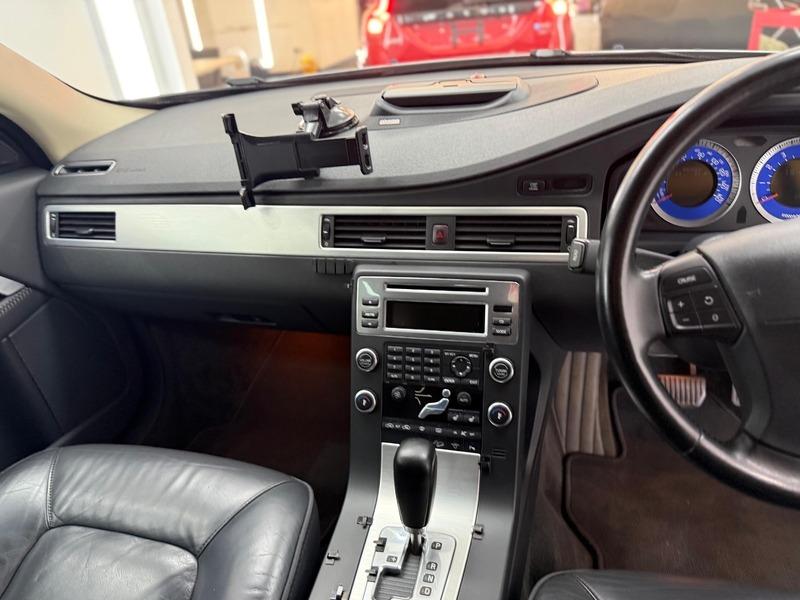 2009 Volvo XC70 image 16