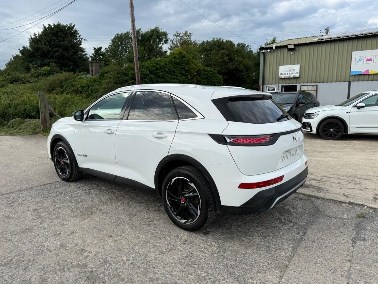DS Automobiles DS 7 Crossback view 4