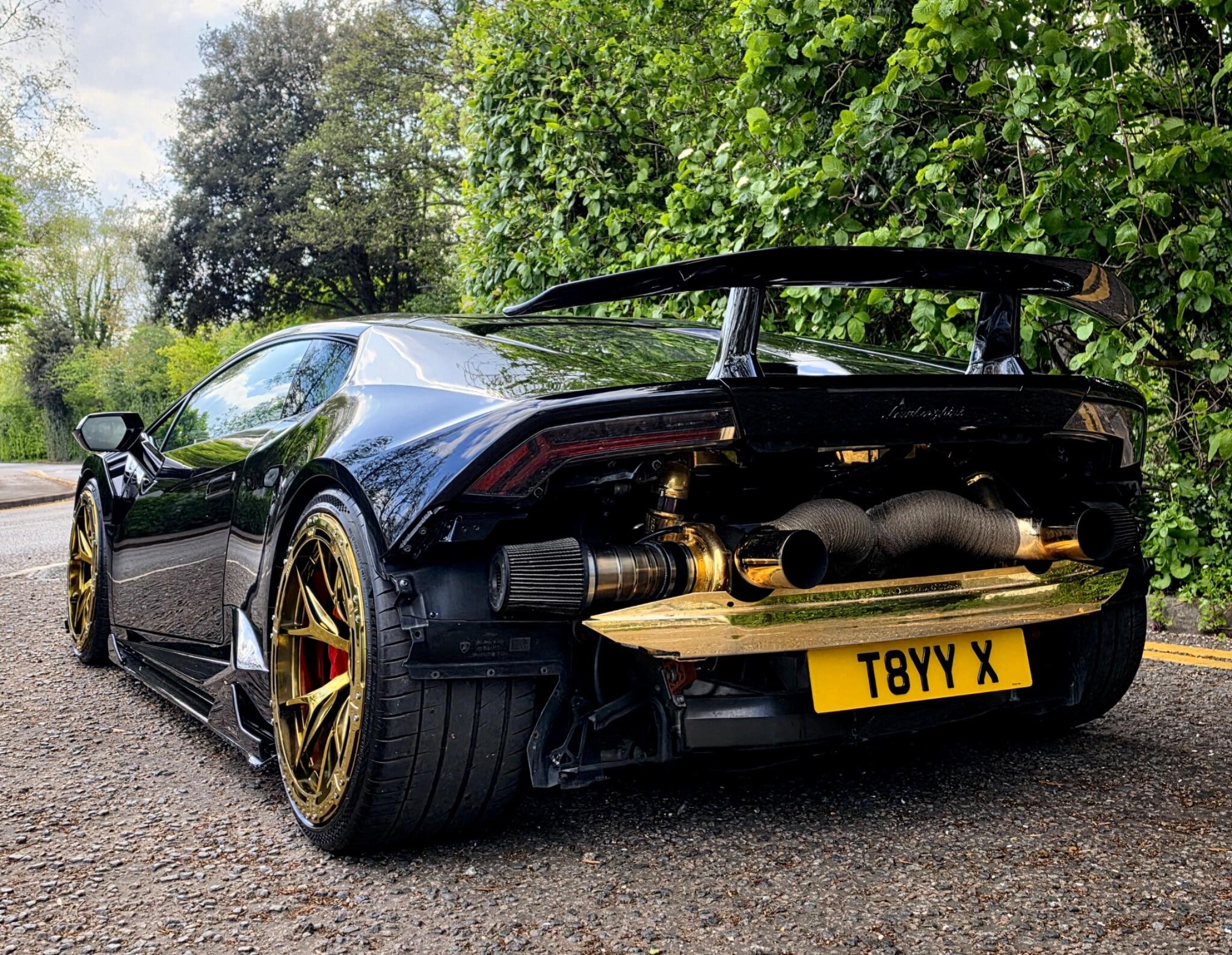 Lamborghini Huracan view 20