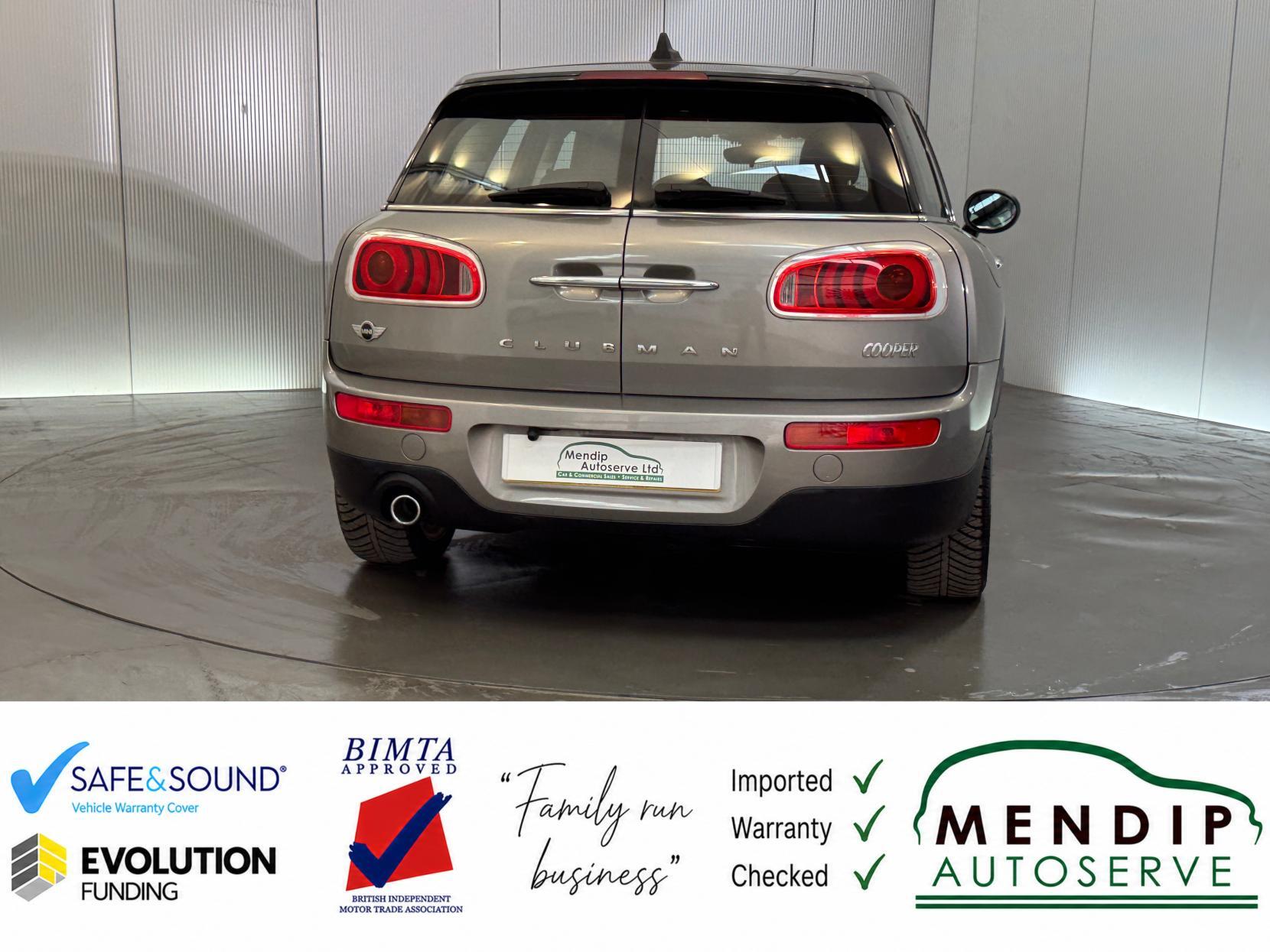 Mini Clubman view 21