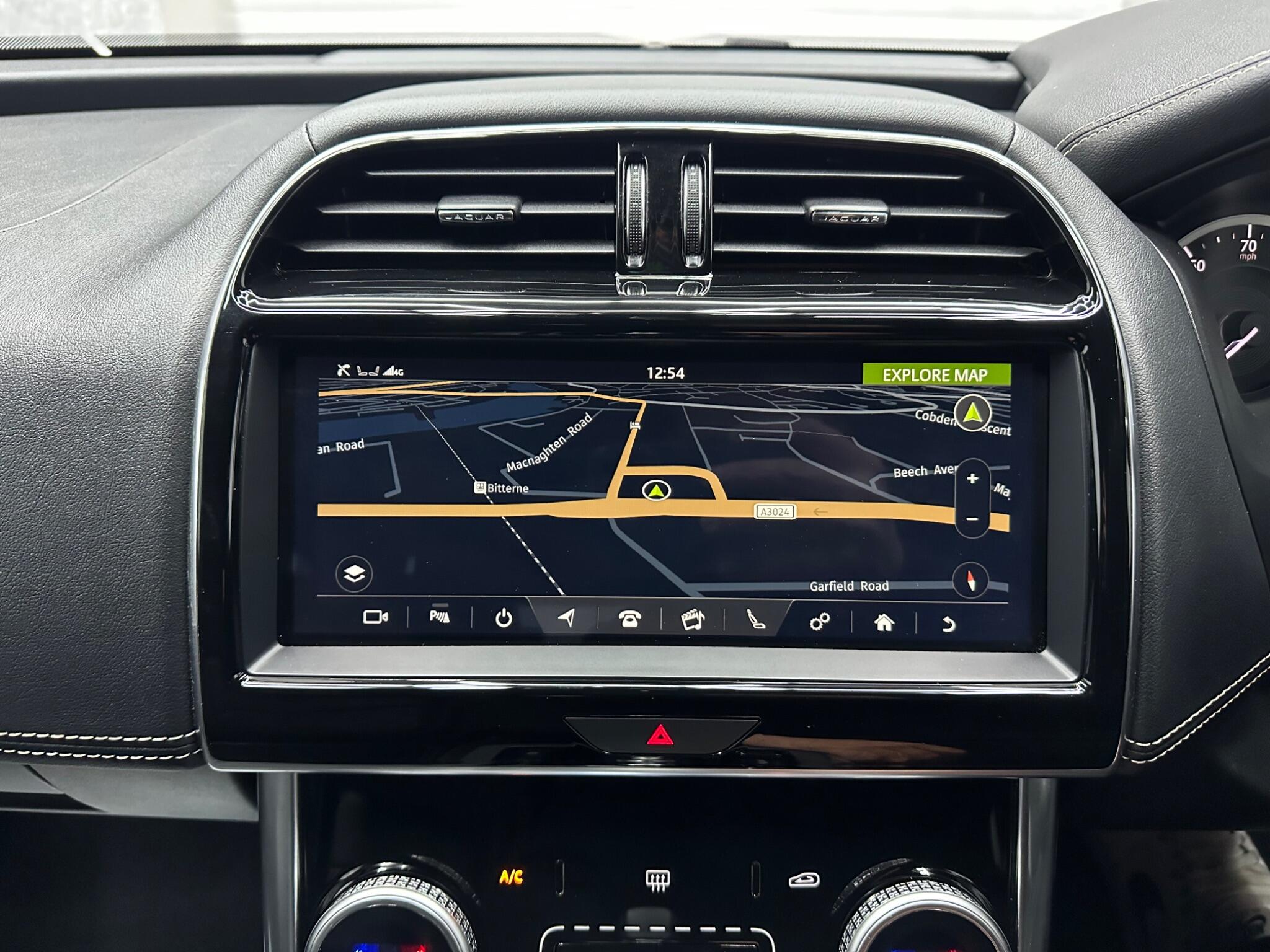 Jaguar Xe view 17
