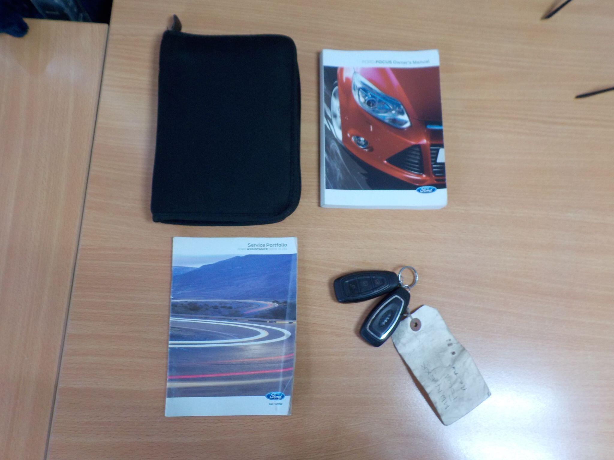 Ford Focus 1.6 TDCi Titanium Navigator Euro 5 (s/s) 5dr