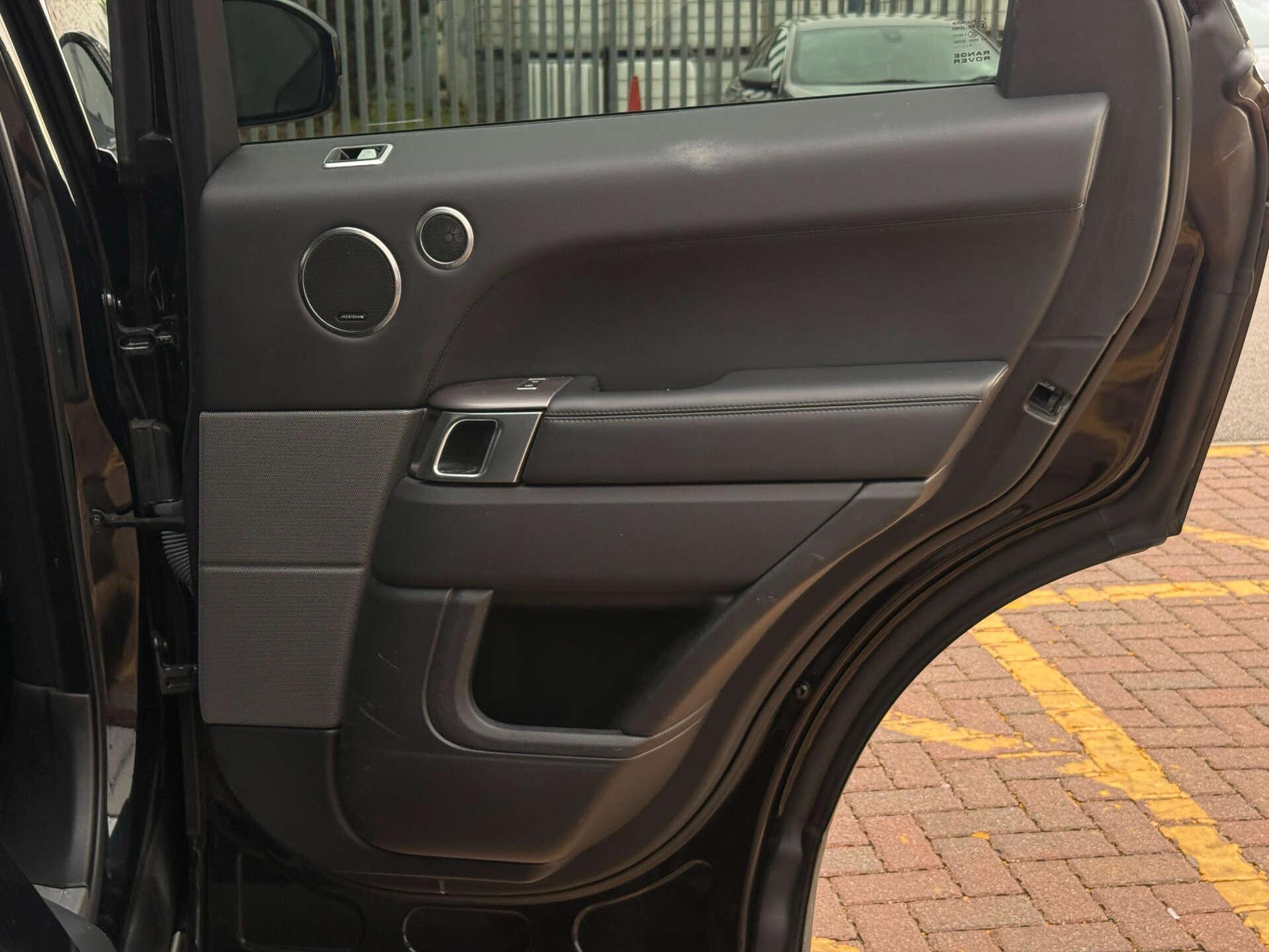 Land Rover Range Rover Sport view 27