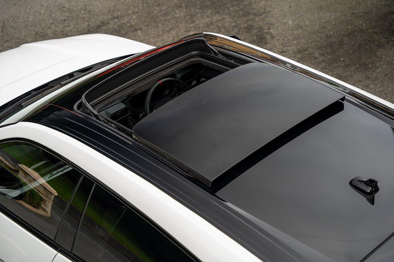 Lamborghini Urus view 43