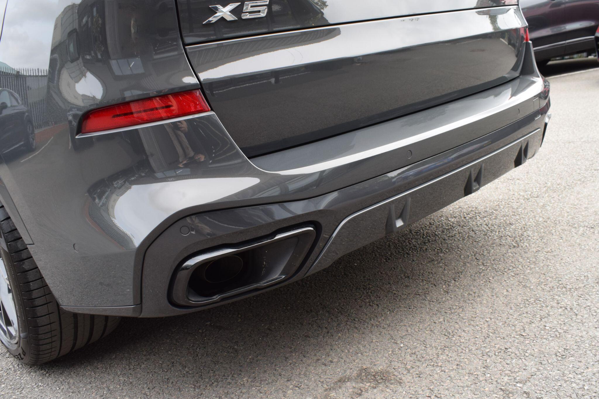 BMW X5 view 50