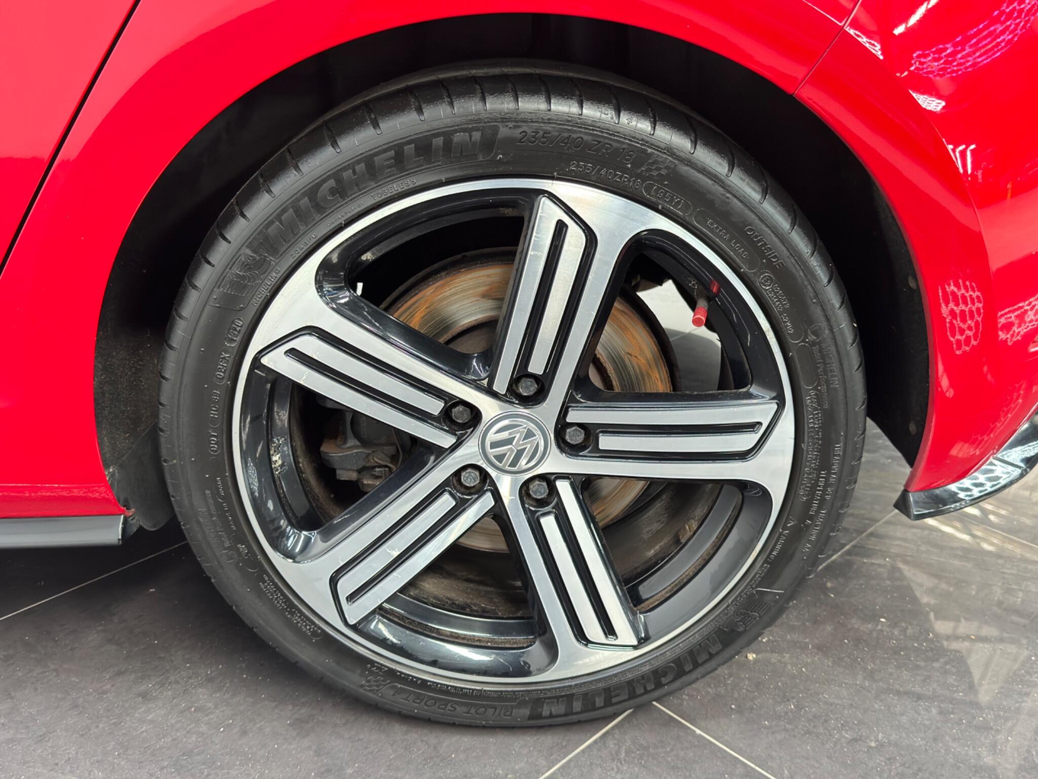 Volkswagen Golf view 67