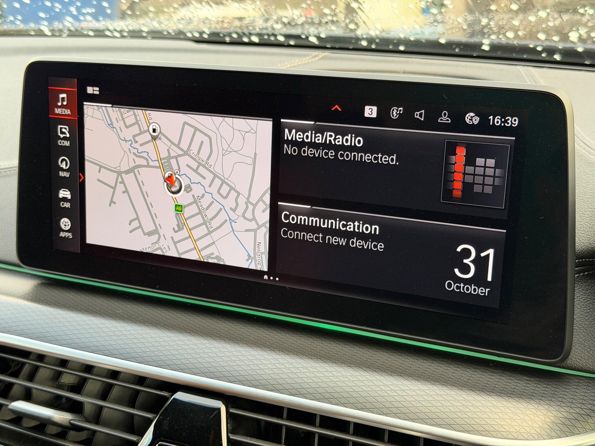BMW 5 Series view 37