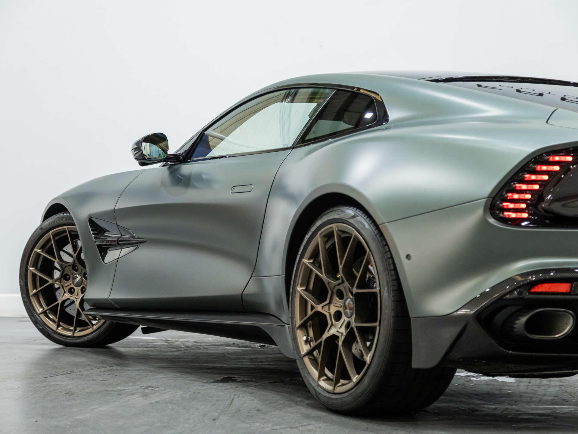 Aston Martin Vanquish view 30