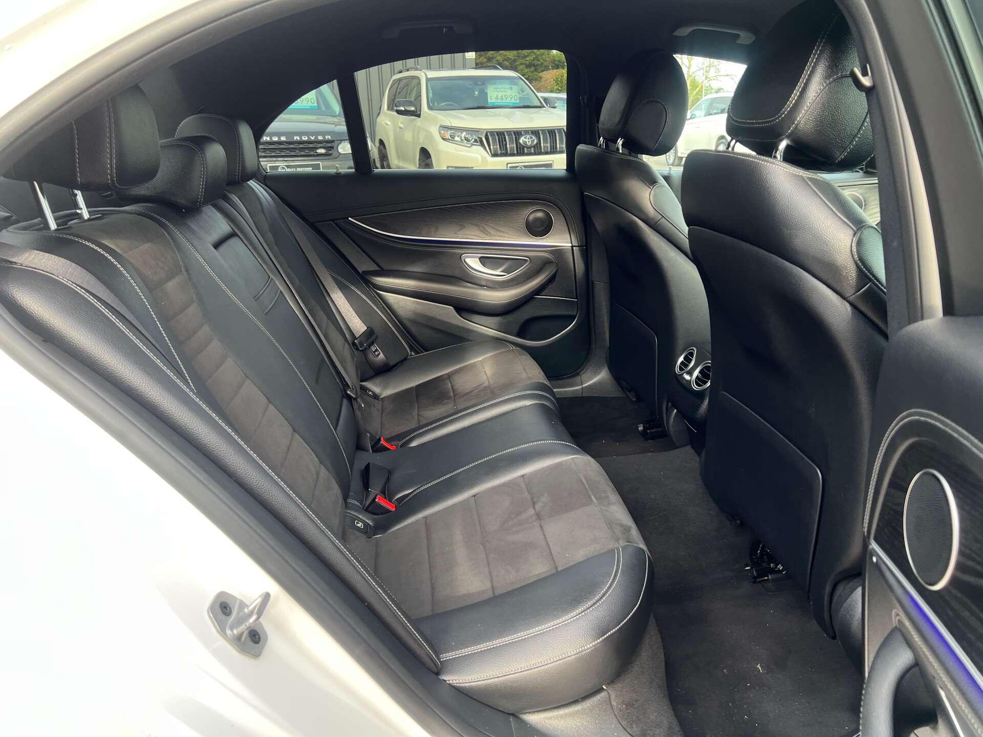 Mercedes-Benz E-Class view 35
