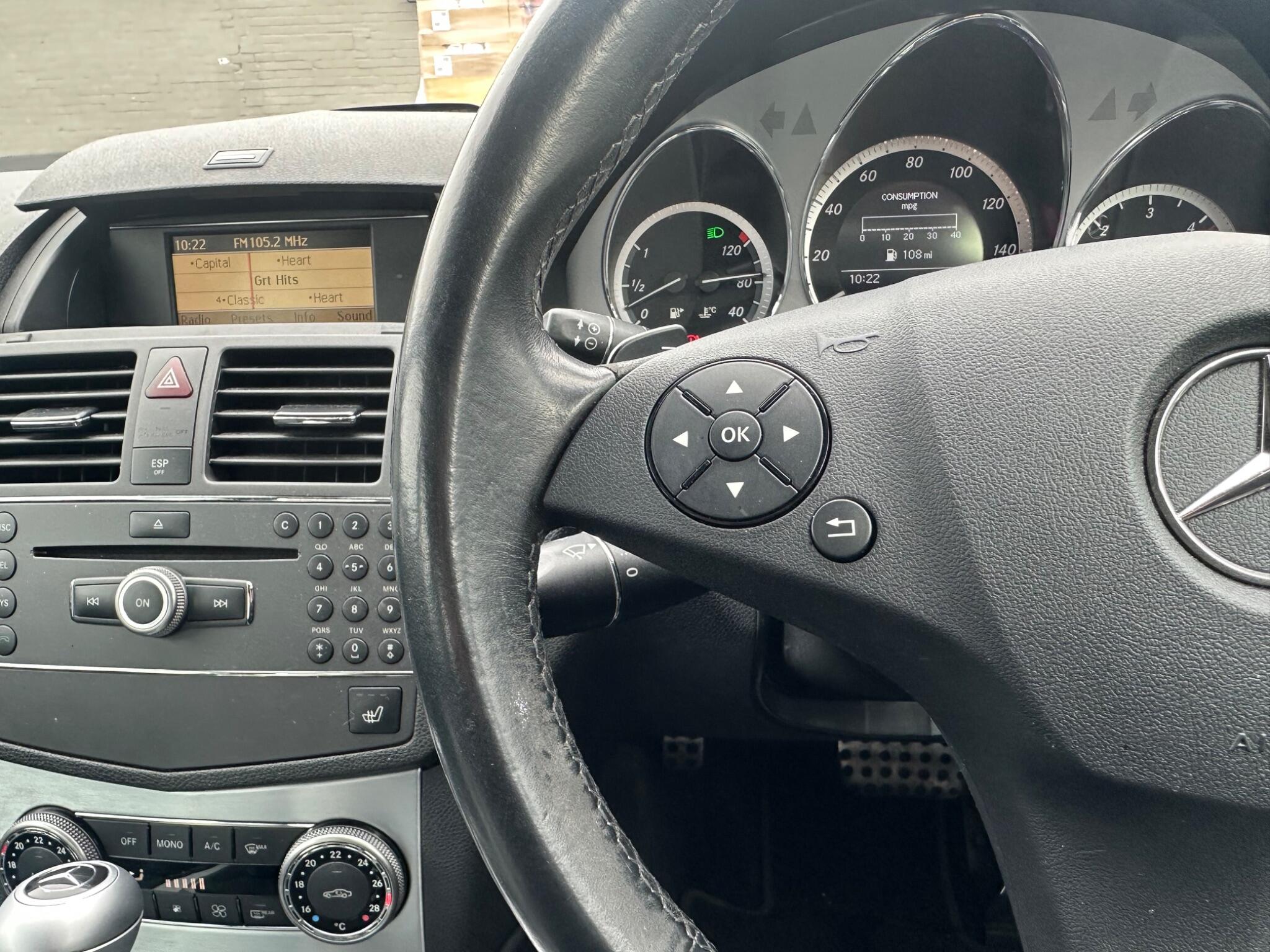 Mercedes-Benz C Class view 8