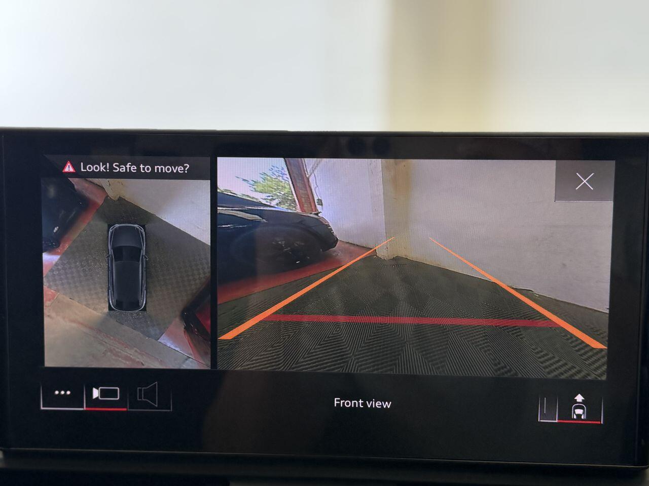 Audi SQ5 view 53