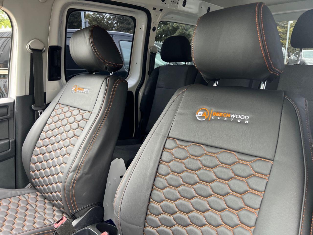 Volkswagen Caddy Maxi Life view 22