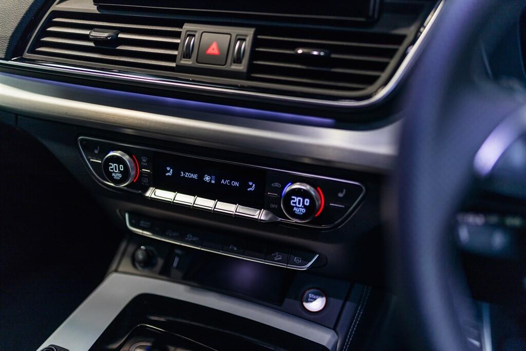Audi SQ5 view 35