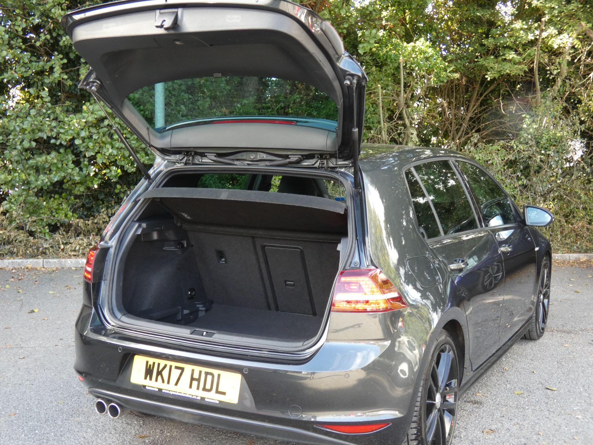 Volkswagen Golf view 15