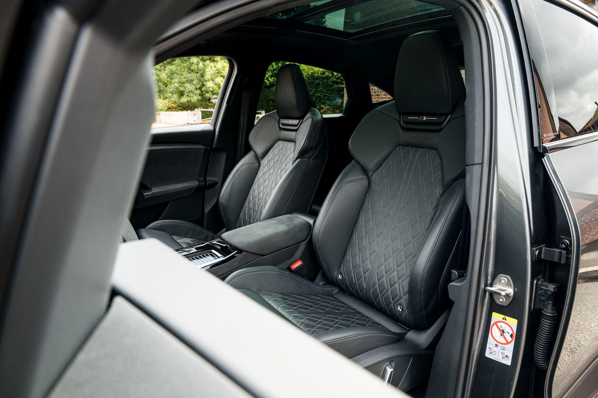 Audi SQ6 E-Tron view 31