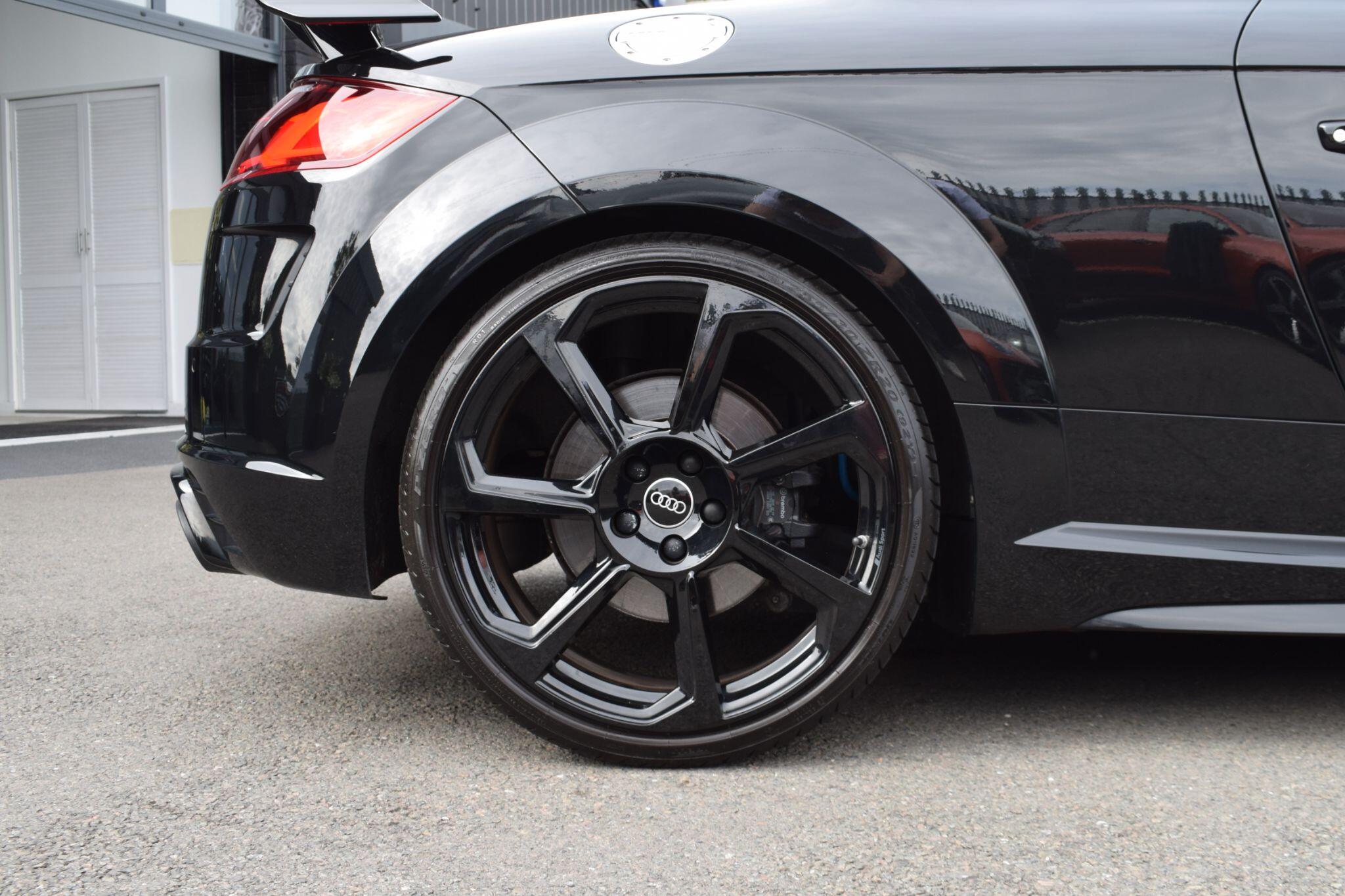 Audi TT RS view 33