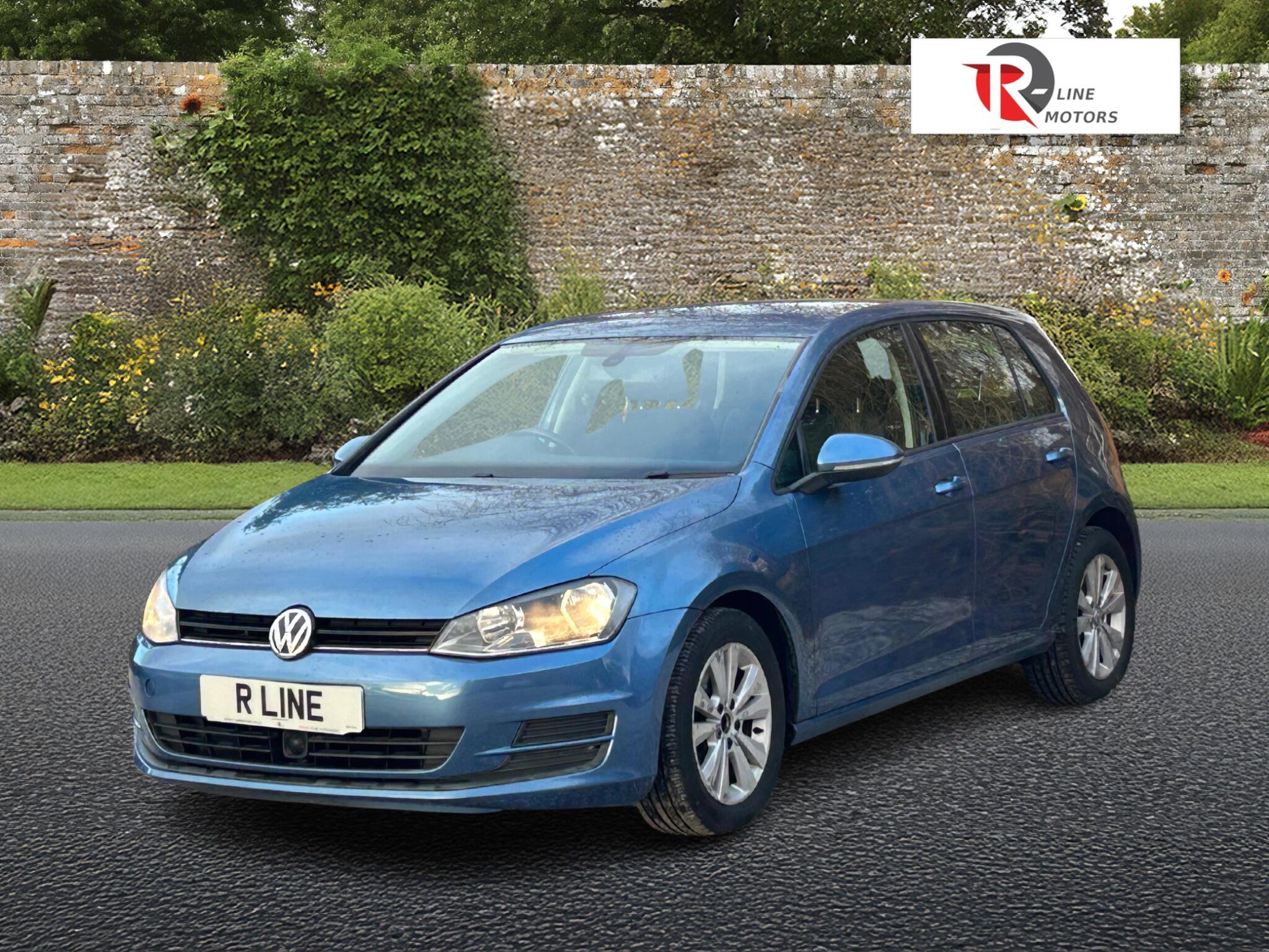 Volkswagen Golf view 5